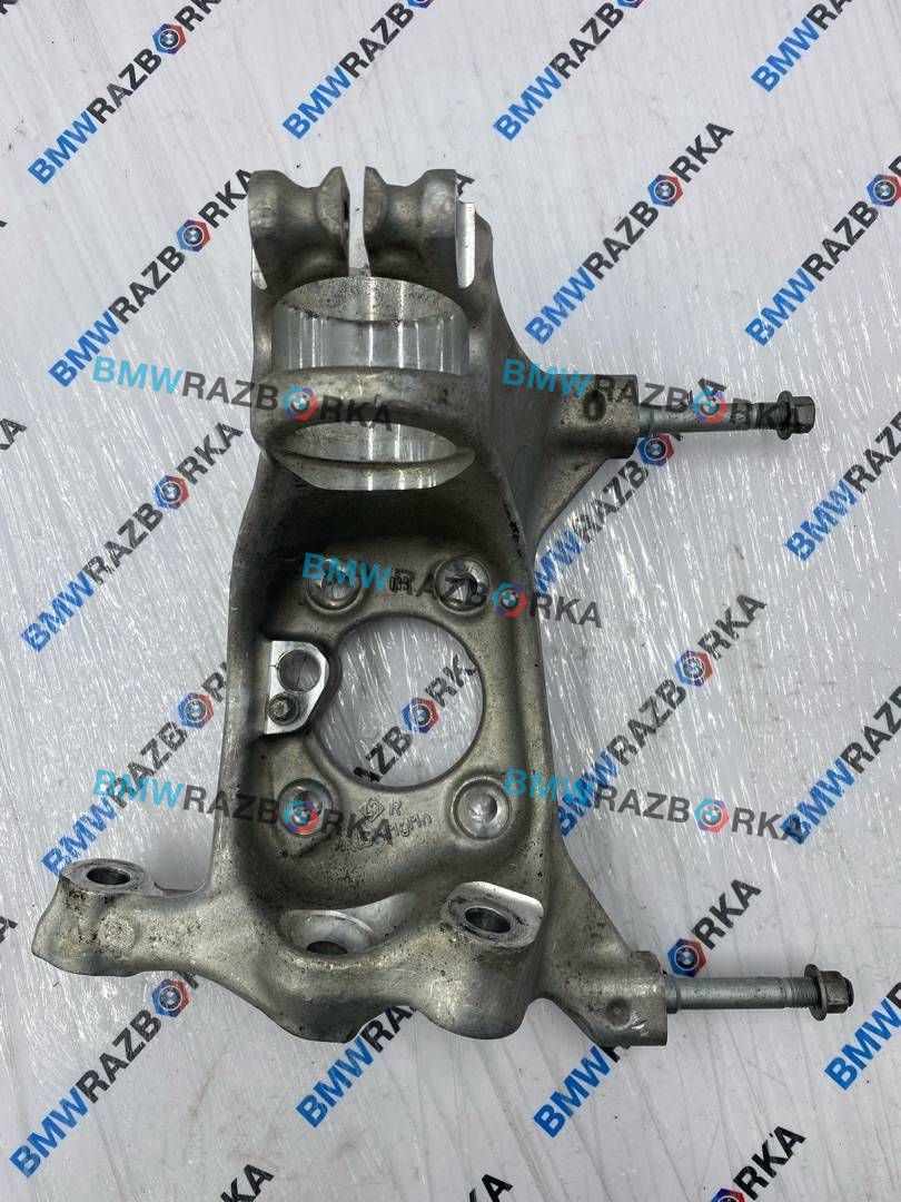 кулак поворотный правый BMW M3 G80/G81 G80 2023, 3.0 л., S58B30A, бензин, АКПП, c4p, седан, задний привод, правый руль, 8095664