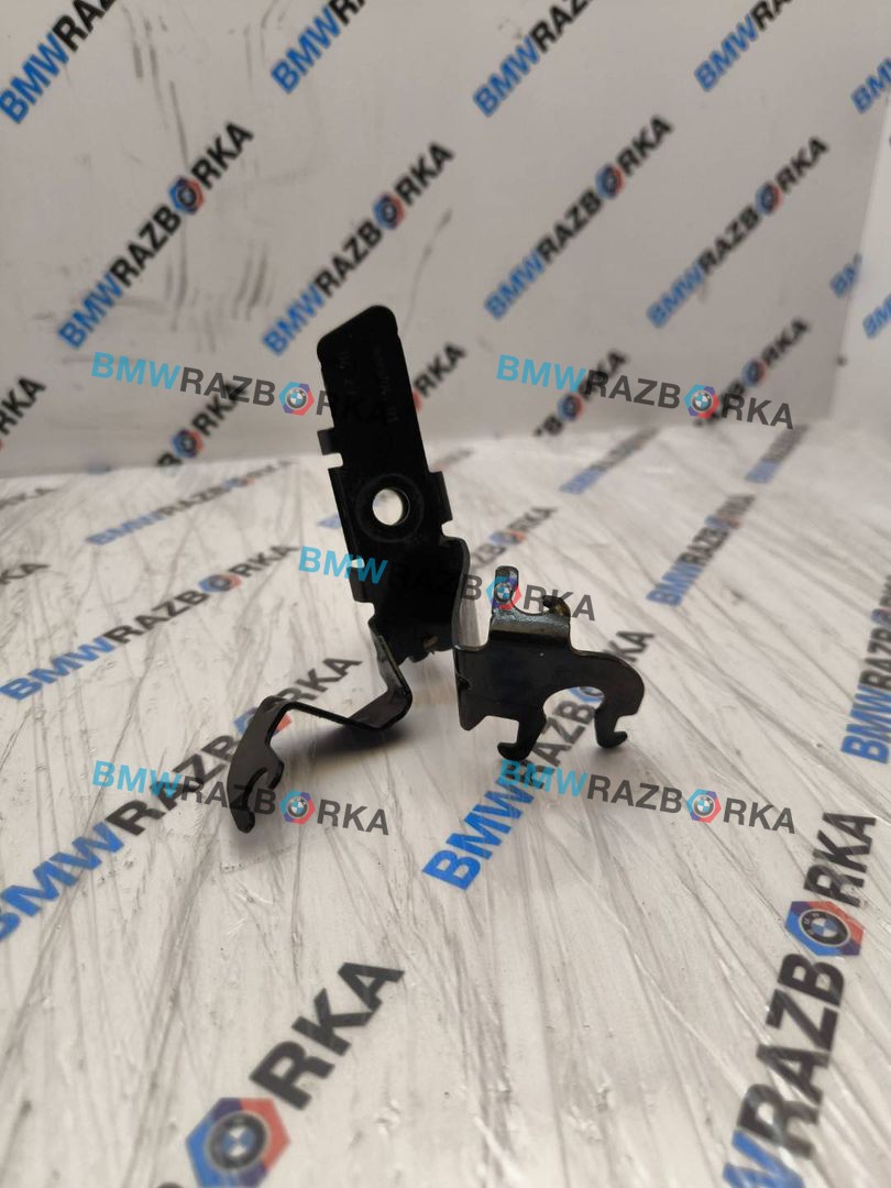 держатель тормозного шланга BMW M2 G87 2024, 3.0 л., S58B30A, бензин, АКПП, купе, задний привод, 8095704
