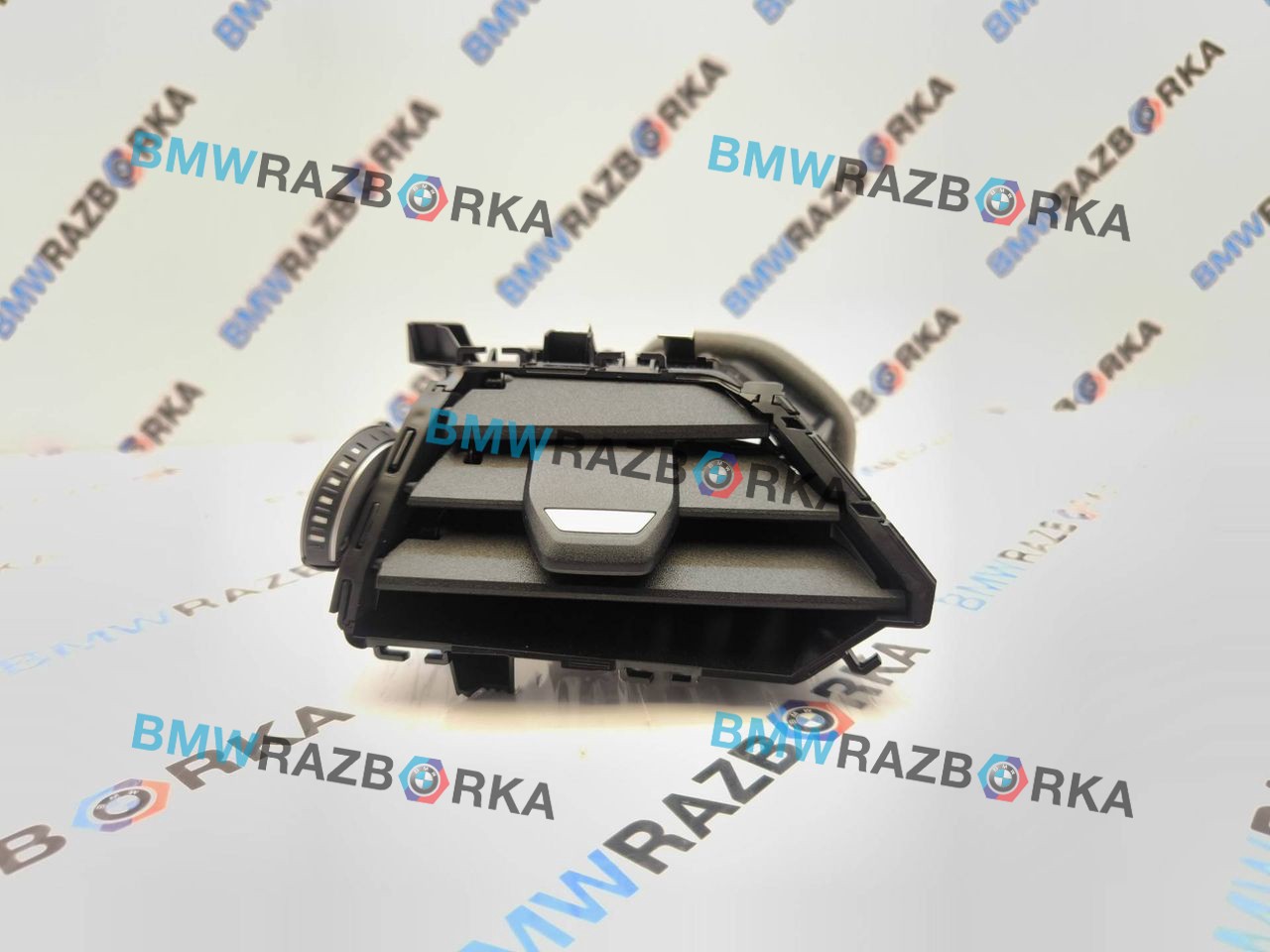дефлектор обдува салона BMW M2 G87 2024, 3.0 л., S58B30A, бензин, АКПП, купе, задний привод, 5A3B8D9