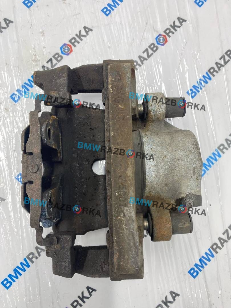 суппорт передний левый BMW X5 F15 2015, 4.0 л., дизель, АКПП, a96, внедорожник 5 дв., полный привод