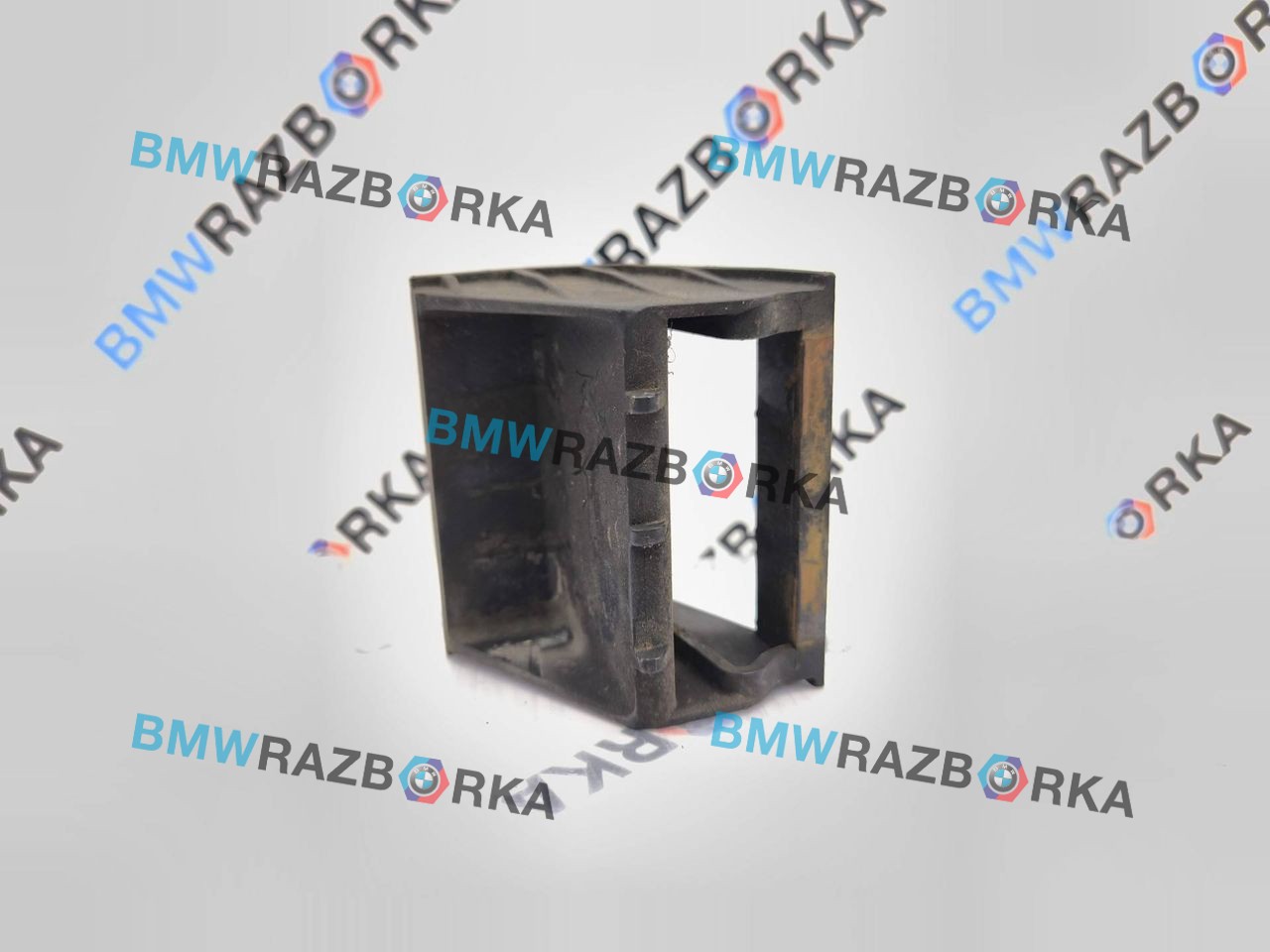 кронштейн радиатора BMW X6 E71 [рестайлинг] E71 2012, 3.0 л., N57 D30 C, дизель, АКПП, 475, внедорожник 5 дв., полный привод, 7533537