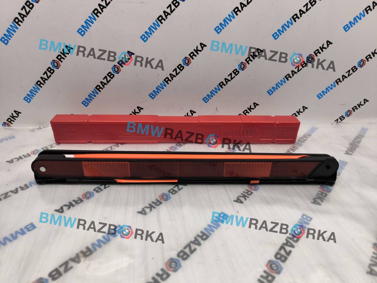 знак аварийной остановки BMW M4 G82/G83 G82 2023, 3.0 л., S58B30A, бензин, купе, полный привод, 6770487, 71606770487
