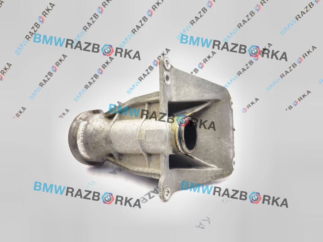 кронштейн полуоси BMW X3 G01 2020, 2.0 л., B47 D20 B, дизель, АКПП, 416, внедорожник 5 дв., полный привод, 8639382, 8639383
