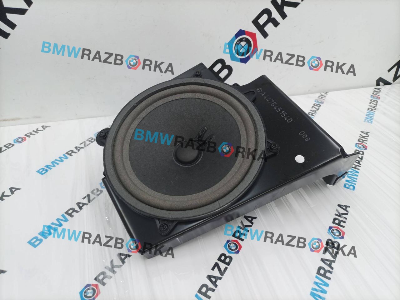 динамик Mercedes-Benz V-Класс W447 [рестайлинг] W447 2024, 2.0 л., OM 654.920, дизель, АКПП, черный обсидиан металлик mb 9197, микроавтобус, задний привод, A4478271460, 4478271460