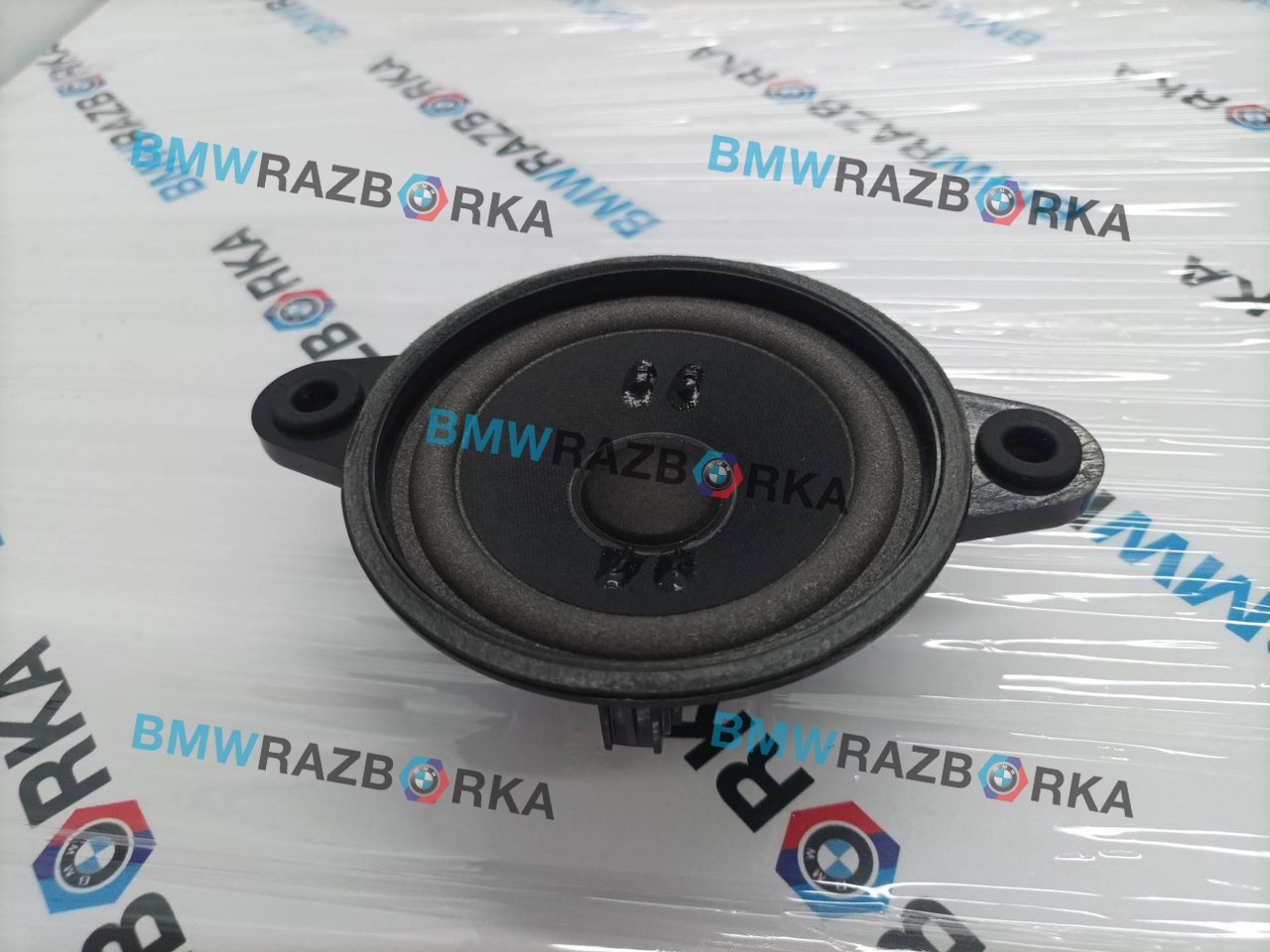 динамик Mercedes-Benz V-Класс W447 [рестайлинг] W447 2024, 2.0 л., OM 654.920, дизель, АКПП, черный обсидиан металлик mb 9197, микроавтобус, задний привод, A4478270860, 4478270860