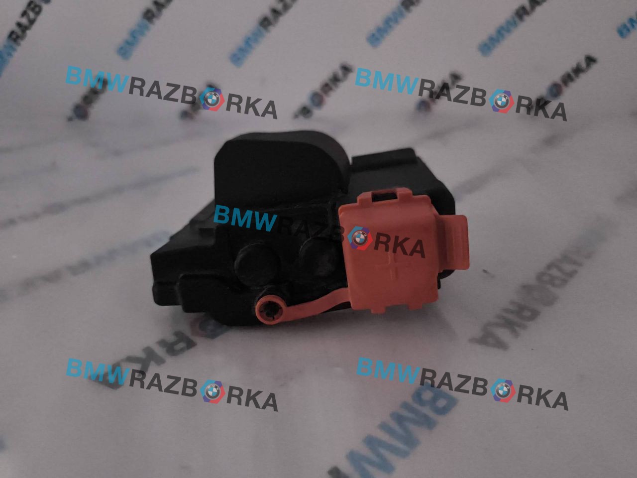 крышка клеммы аккумулятора BMW M2 G87 2023, 3.0 л., S58B30A, бензин, МКПП, купе, задний привод, 8793045, 58650910