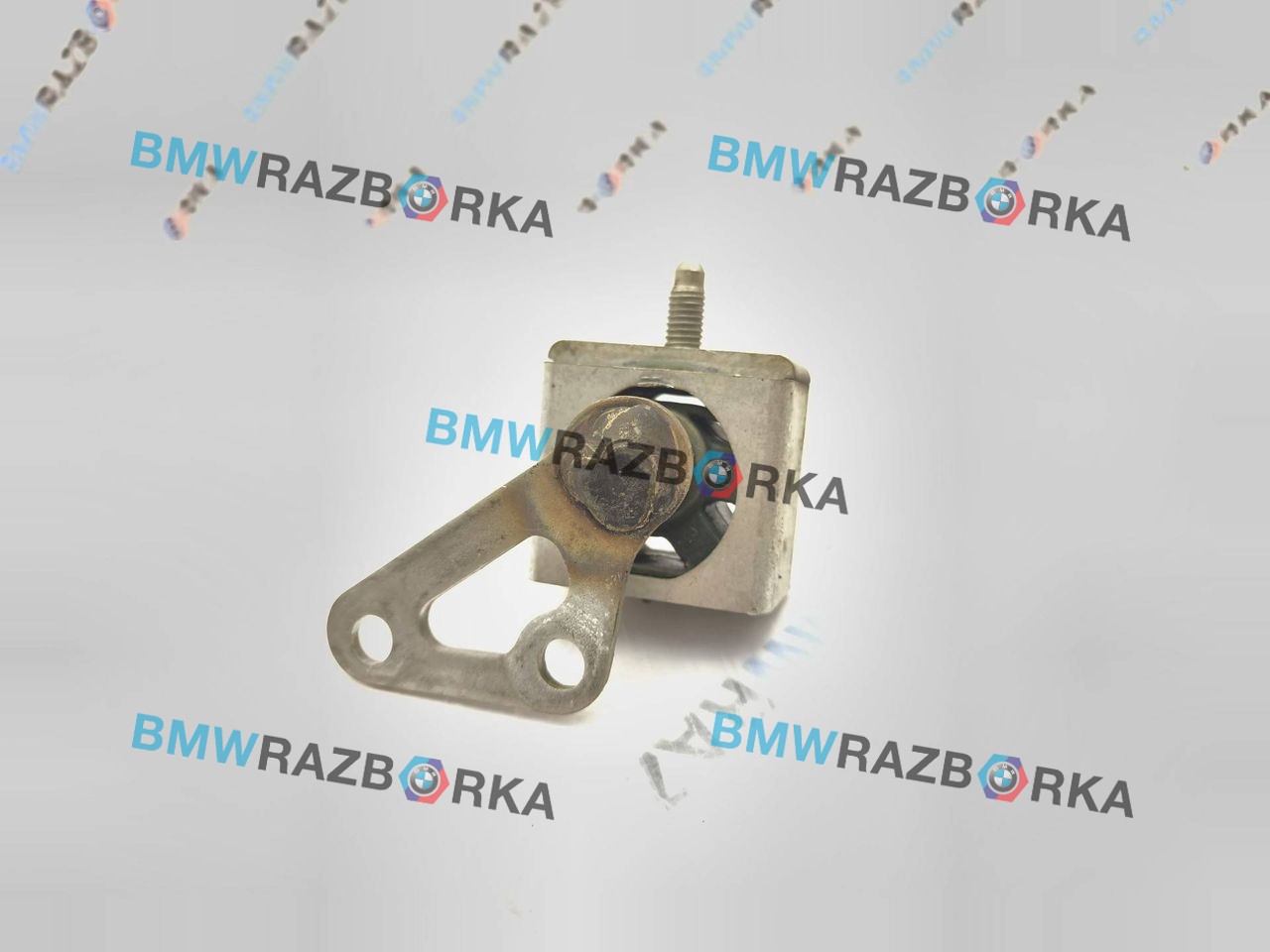 кронштейн глушителя BMW M4 G82/G83 G82 2023, 3.0 л., S58B30A, бензин, купе, полный привод, 8632096, 7883020