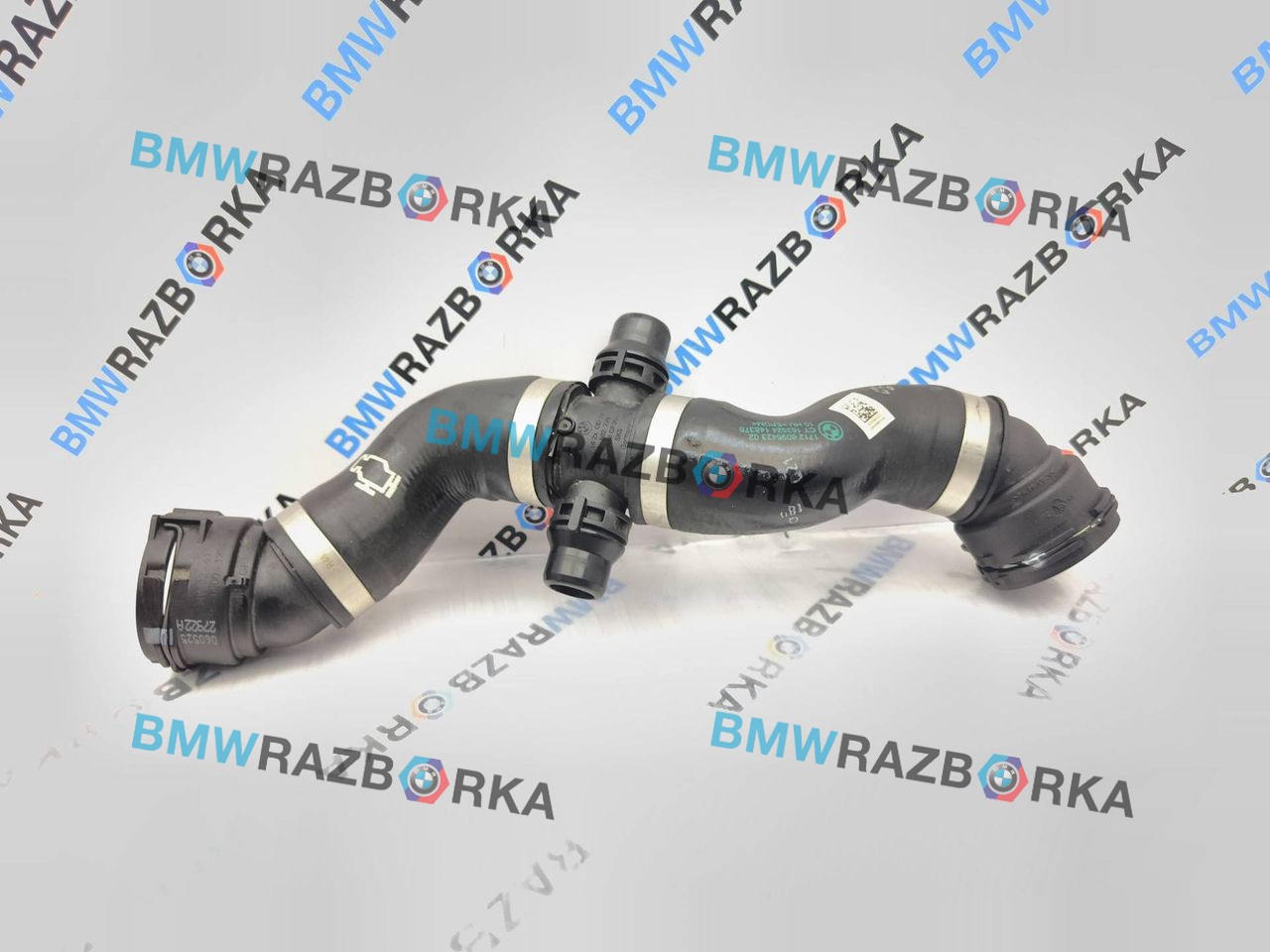 патрубок радиатора BMW M4 G82/G83 G82 2023, 3.0 л., S58B30A, бензин, купе, полный привод, 17138096423, 8096423