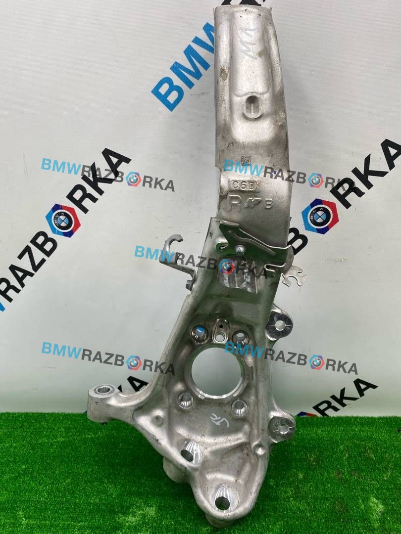 кулак поворотный правый BMW X5 G05 [рестайлинг] G05 2025, 3.0 л., B57 D30 B, дизель, АКПП, a96, внедорожник 5 дв., полный привод, 31216876656, 6876656