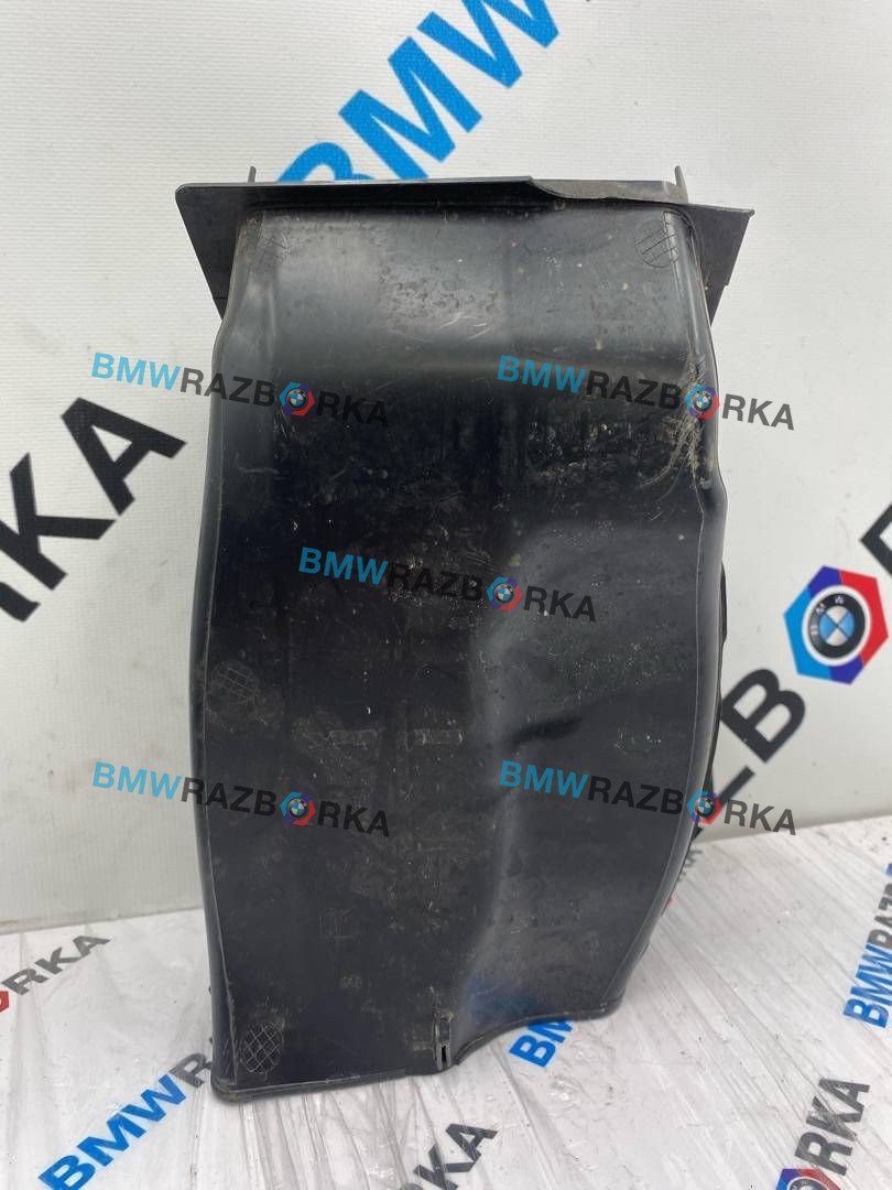 воздуховод тормозной правый BMW X5 G05 [рестайлинг] G05 2023, 3.0 л., B58B30, бензин, 475, полный привод, 7421700