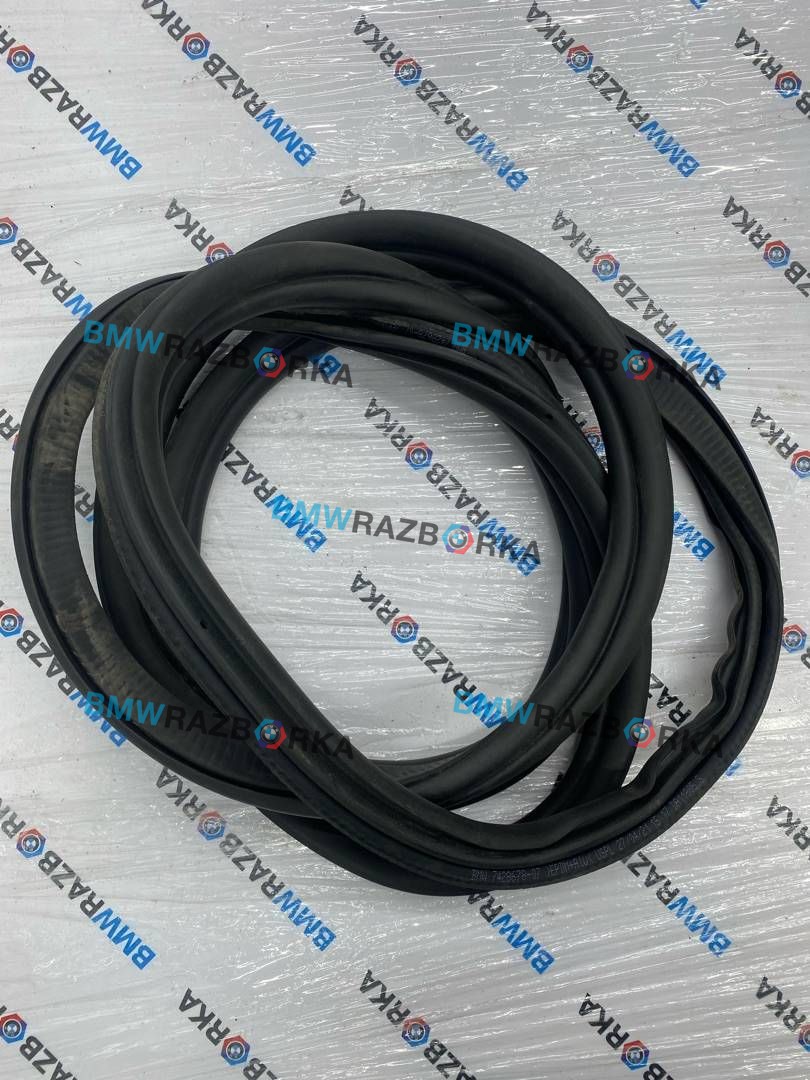 уплотнитель двери BMW X5 G05 2021, 3.0 л., бензин, АКПП, с27, внедорожник 5 дв., полный привод, правый руль, 7428678
