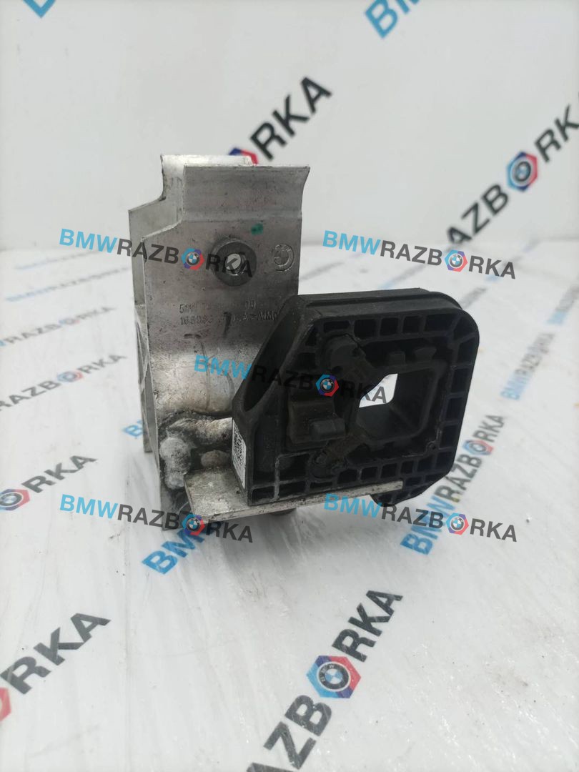 кронштейн радиатора BMW X5 G05 [рестайлинг] G05 2023, 3.0 л., B58B30, бензин, 475, полный привод, 8642754, 7421636