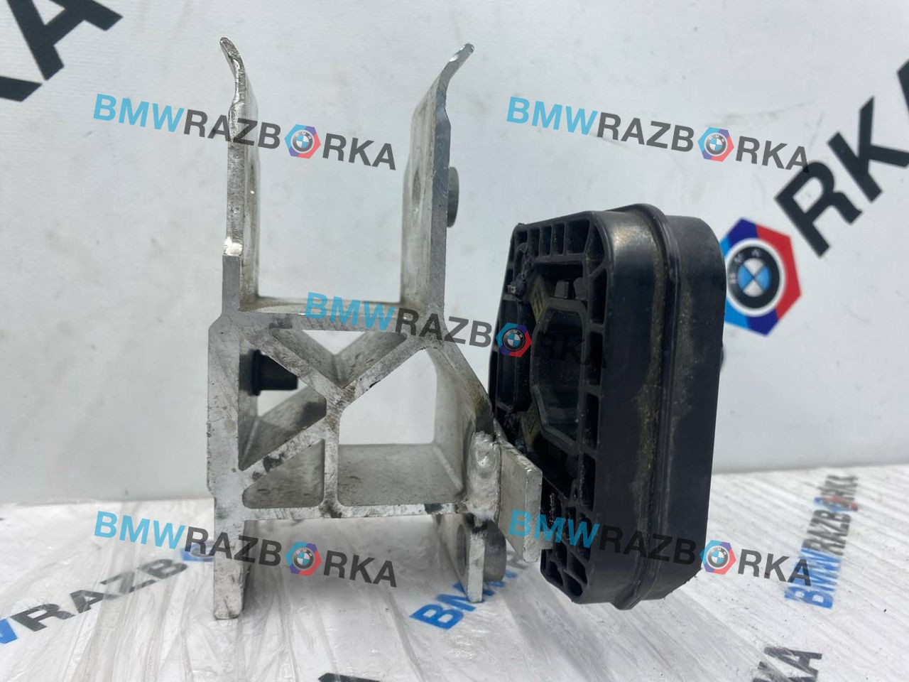 кронштейн радиатора BMW X5 G05 [рестайлинг] G05 2025, 3.0 л., B57 D30 B, дизель, АКПП, a96, внедорожник 5 дв., полный привод, 8642753, 51117421635, 7421635, 17118642753
