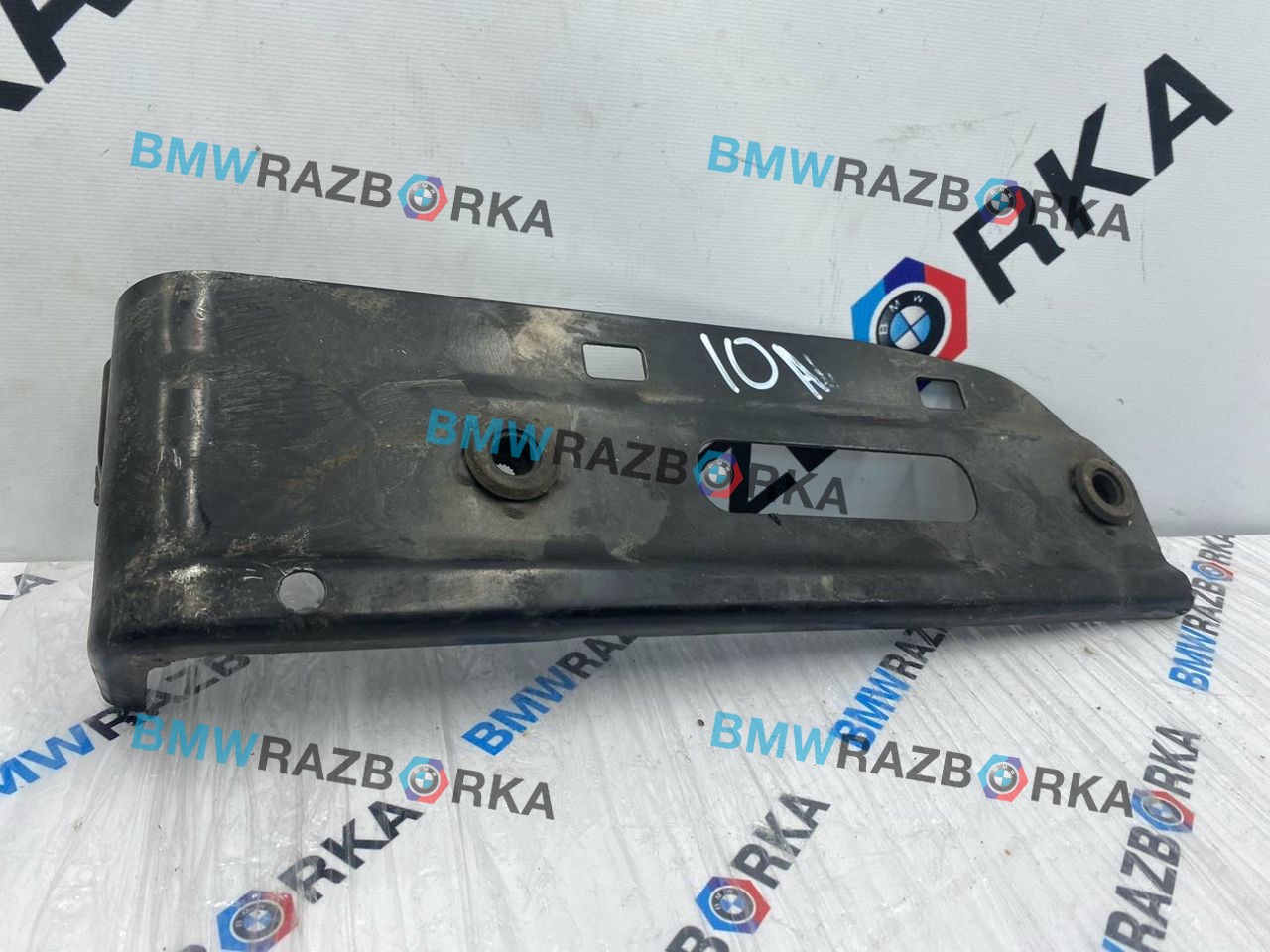 кронштейн радиатора BMW X5 G05 [рестайлинг] G05 2025, 3.0 л., B57 D30 B, дизель, АКПП, a96, внедорожник 5 дв., полный привод, 51647443621, 7443621