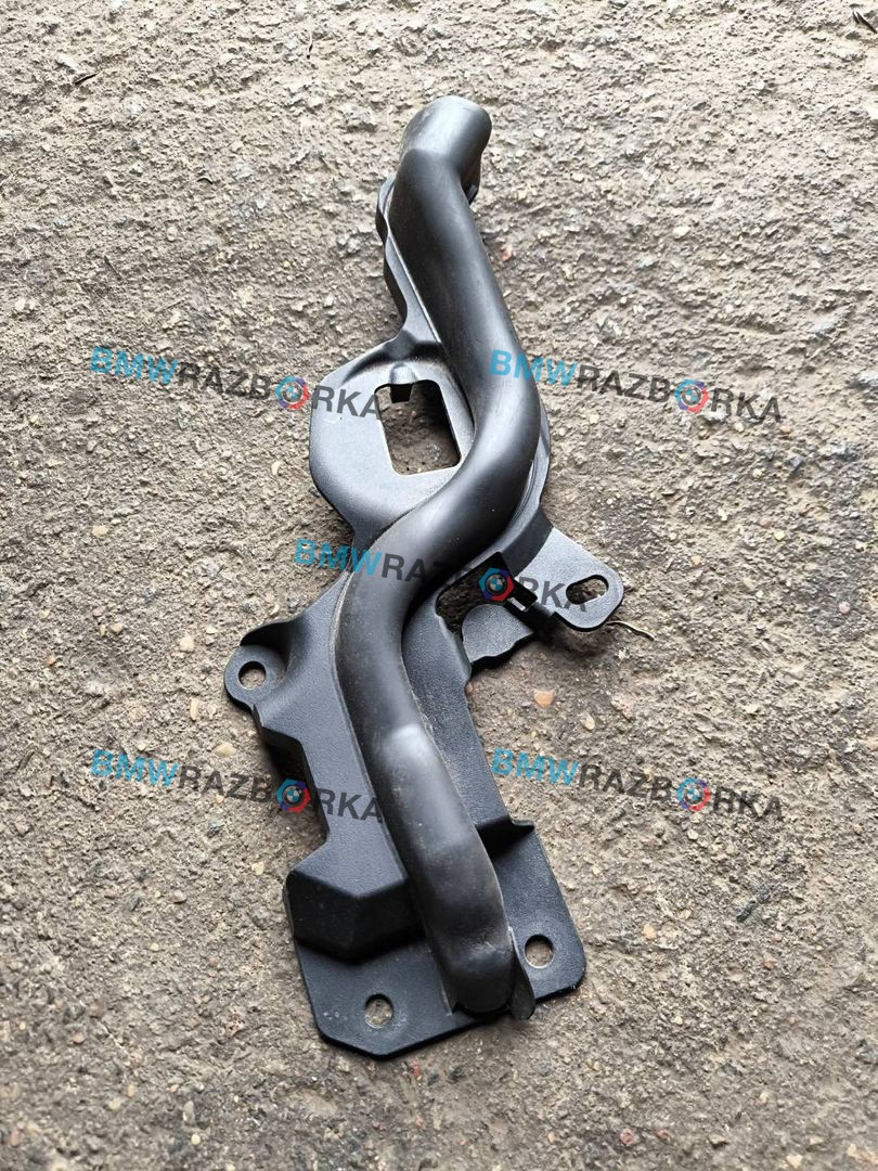 уплотнитель подкапотного пространства BMW M4 G82/G83 G82 2023, 3.0 л., S58B30A, бензин, купе, полный привод, 8075015