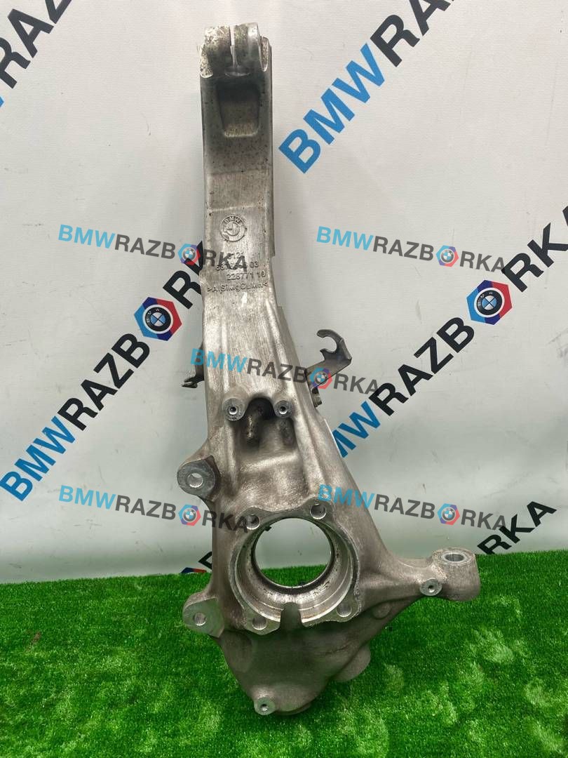 кулак поворотный правый BMW X5 G05 2021, 3.0 л., бензин, АКПП, с27, внедорожник 5 дв., полный привод, правый руль, 31216876656, 6876656
