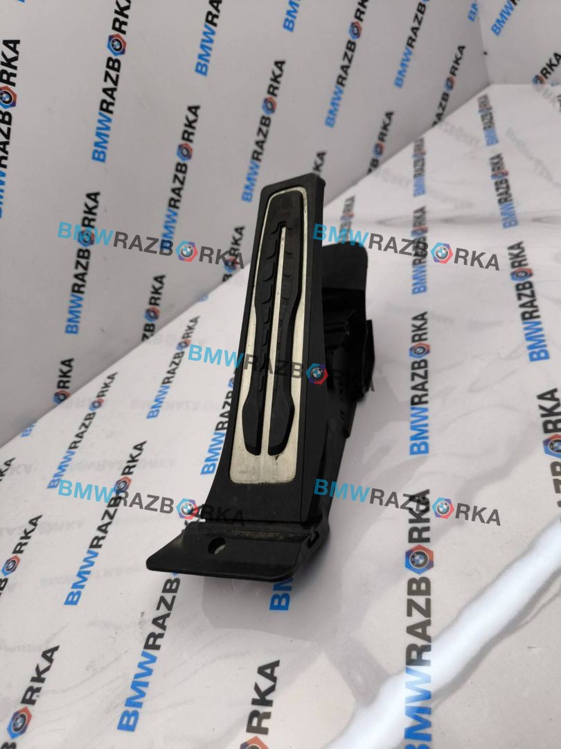 педаль BMW M3 G80/G81 G80 2023, 3.0 л., S58B30A, бензин, АКПП, c4g, седан, полный привод, правый руль, 6889820