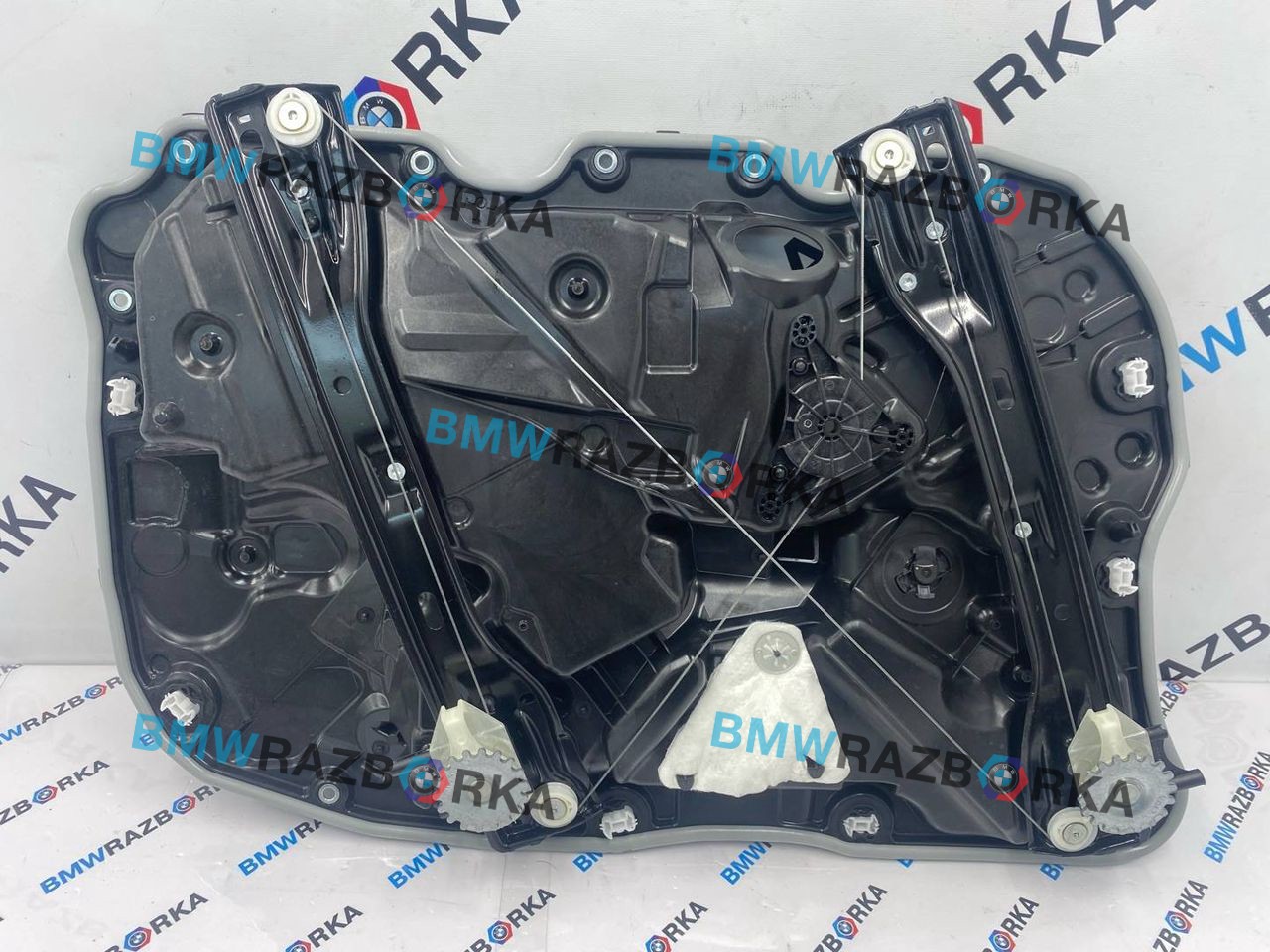 стеклоподъемник передний правый BMW i7 G70/G71 2024, электро, АКПП, c3z, седан, задний привод, правый руль, 9451888