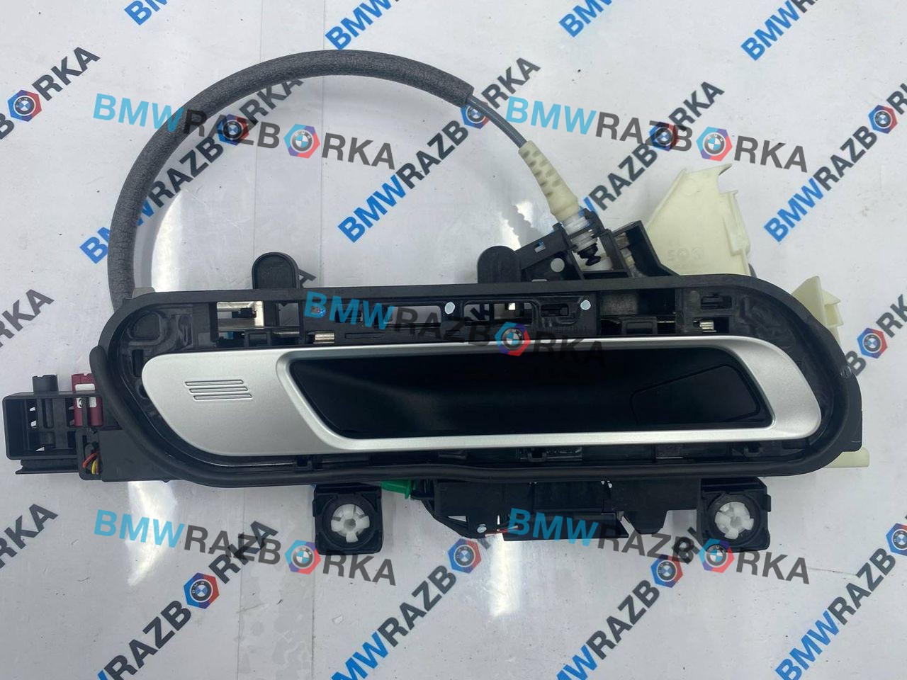 ручка наружная BMW i7 G70/G71 2024, электро, АКПП, c3z, седан, задний привод, правый руль, 5A72164