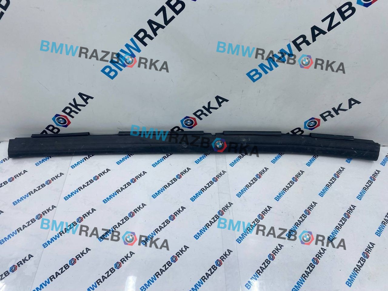 уплотнитель подкапотного пространства BMW i7 G70/G71 2024, электро, АКПП, c3z, седан, задний привод, правый руль, 9464367