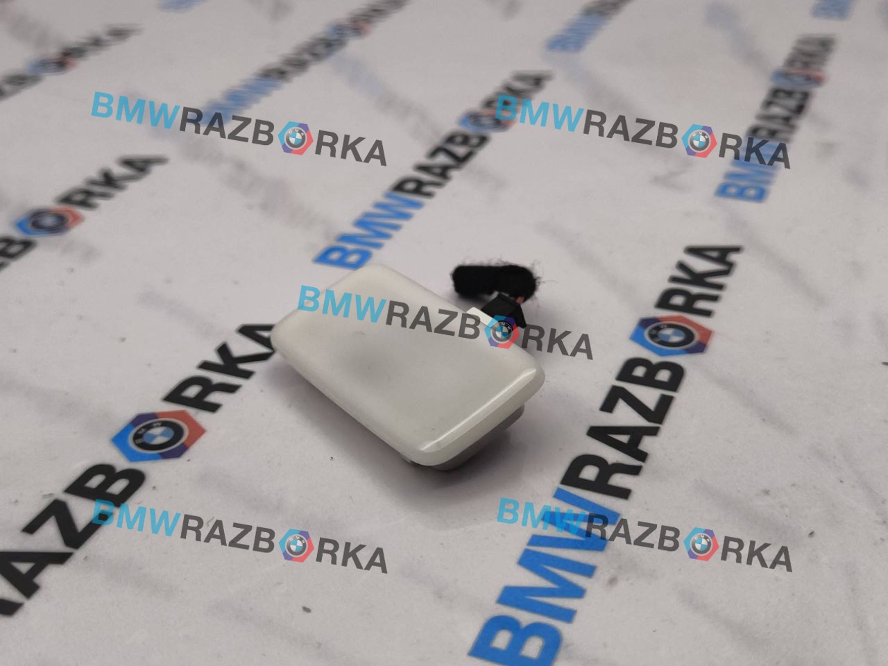 плафон подсветки козырька BMW 4 серия F32/F33 [рестайлинг] F36 2017, 3.0 л., D, N57 D30 B, дизель, АКПП, a300, хетчбэк 5 дв., полный привод, правый руль, 9397852