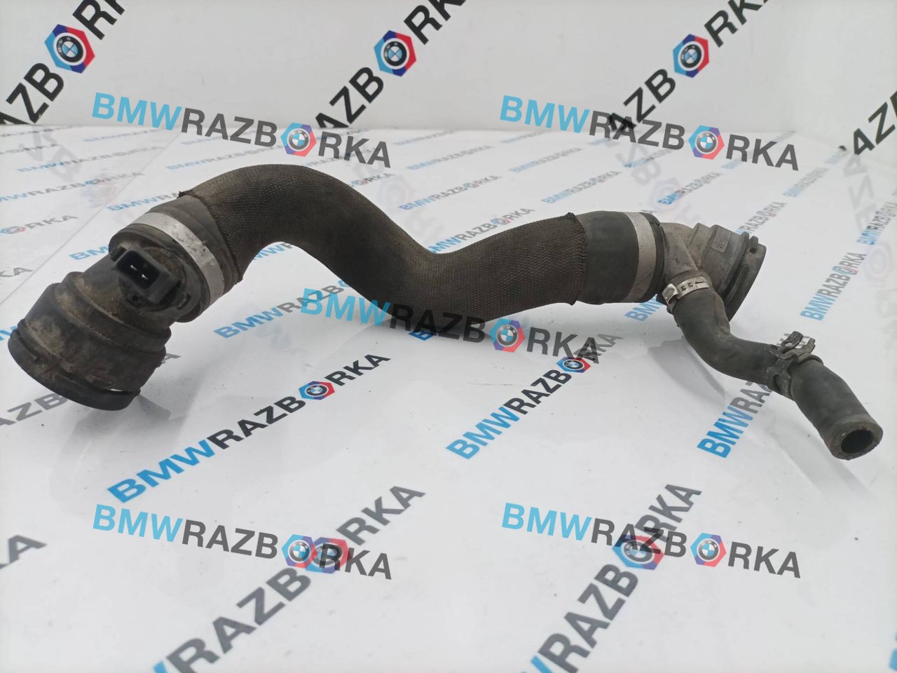 патрубок радиатора BMW 7 серия F01/F02 [рестайлинг] 2013, 4.4 л., бензин, АКПП, черный, седан, 7575427