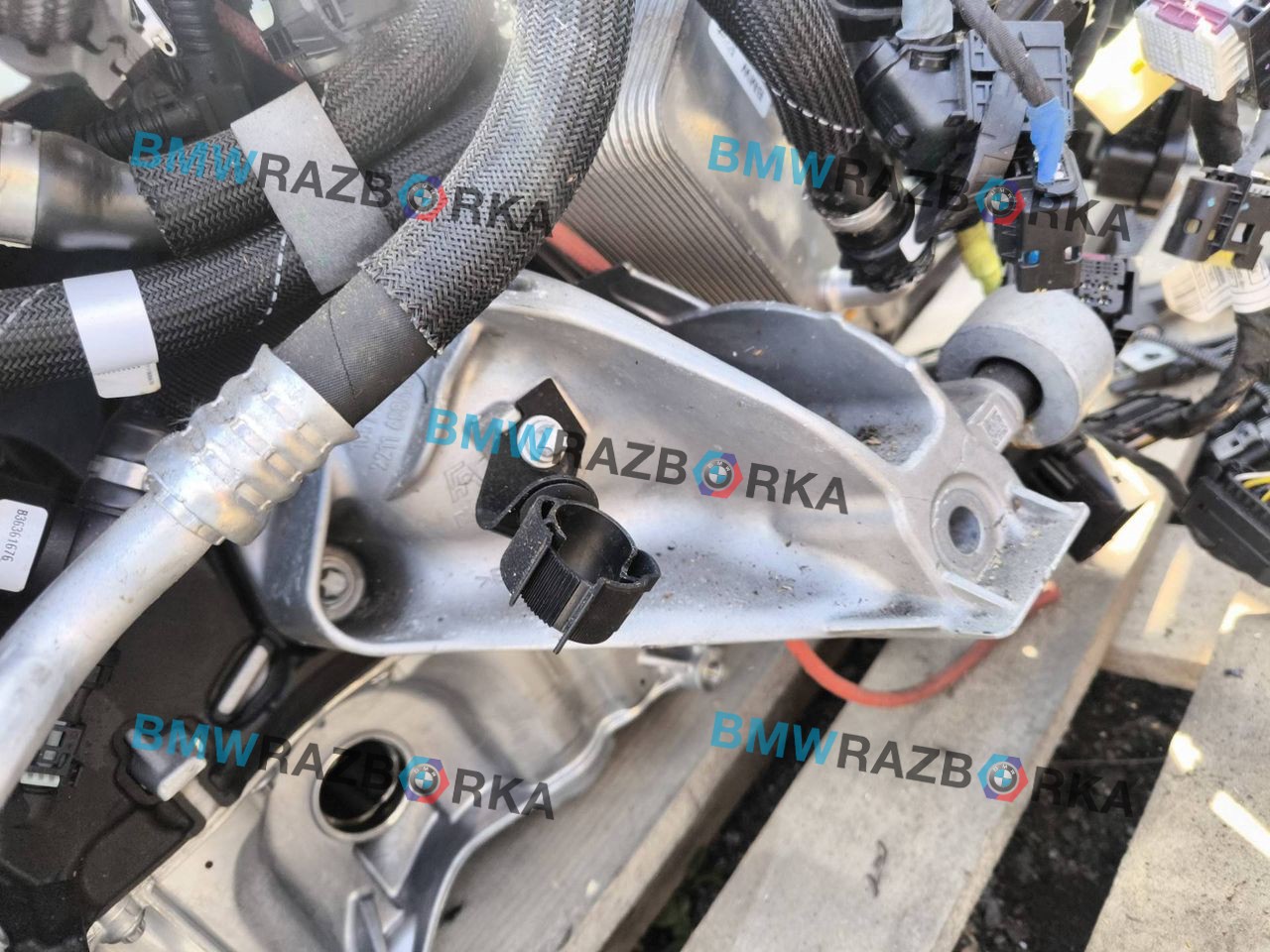 кронштейн двигателя BMW X3 G01 2021, 3.0 л., D, B57 D30 B, дизель, АКПП, внедорожник 5 дв., полный привод, 6884475, 22116884475