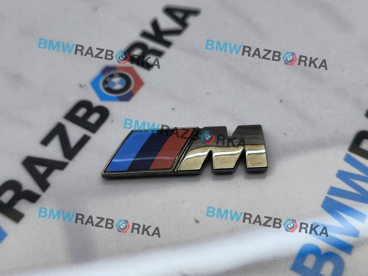 эмблема BMW X6 F16 2015, 3.0 л., N57 D30 C, дизель, АКПП, a96, внедорожник 5 дв., полный привод