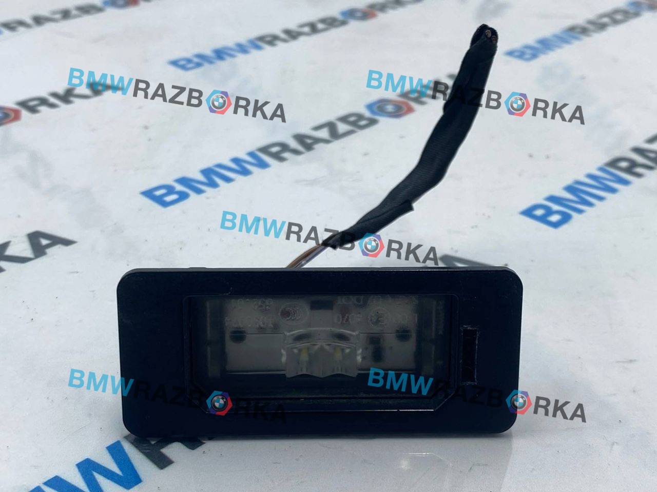 подсветка номера BMW M5 F90 2019, 4.4 л., S63 B44 B, бензин, АКПП, c28, седан, полный привод, 63267410302, 7410302
