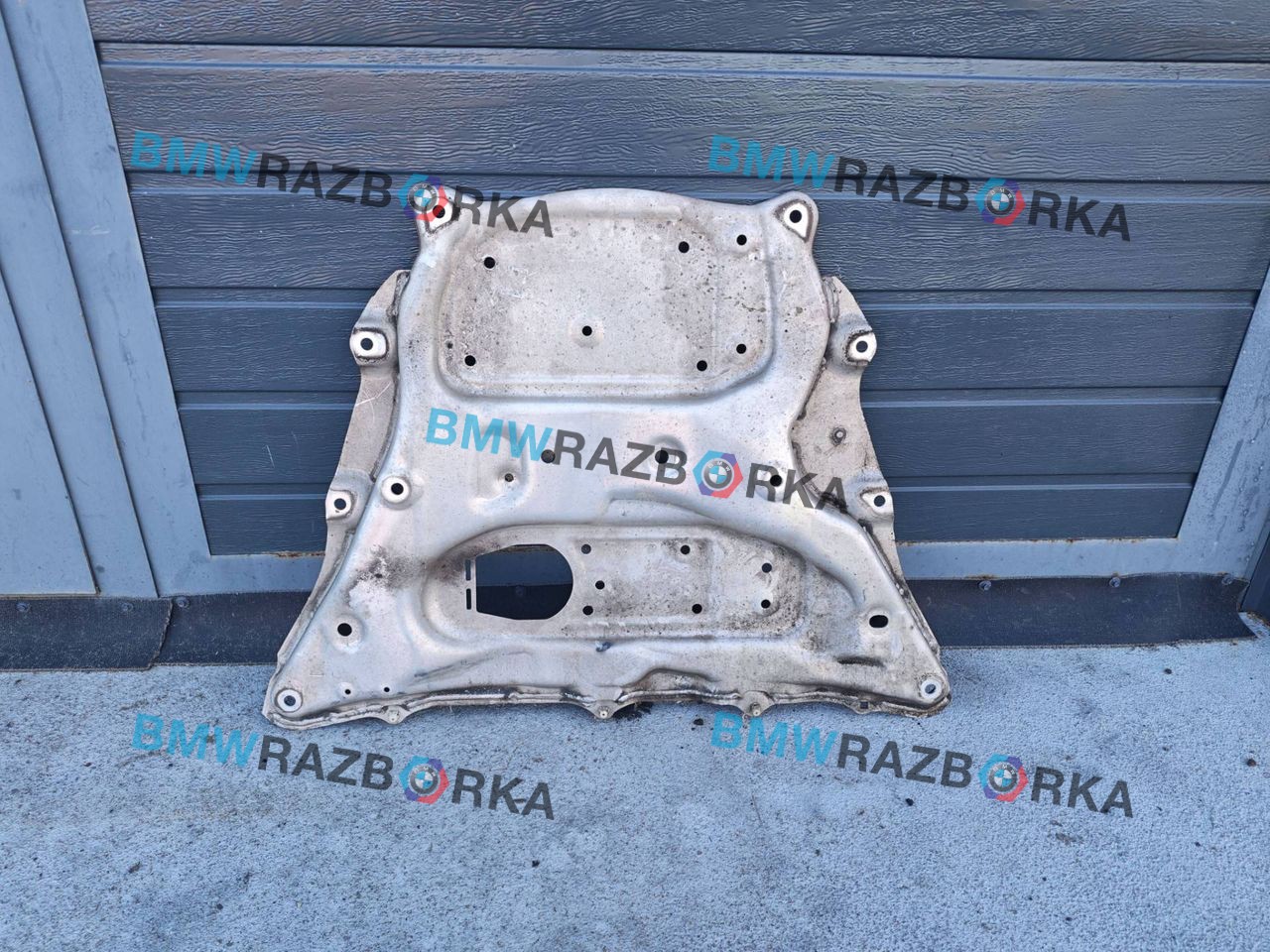 защита двигателя BMW X5 G05 2021, 3.0 л., бензин, АКПП, с27, внедорожник 5 дв., полный привод, правый руль, 6878068, 31106878068