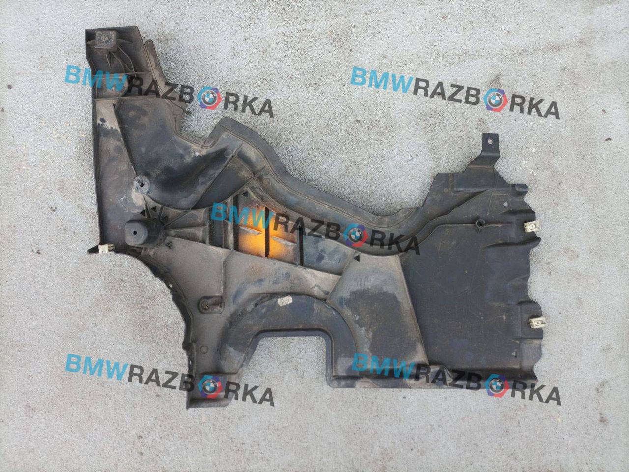 защита топливного бака BMW M5 F90 2019, 4.4 л., S63 B44 B, бензин, АКПП, c28, седан, полный привод, 8060096