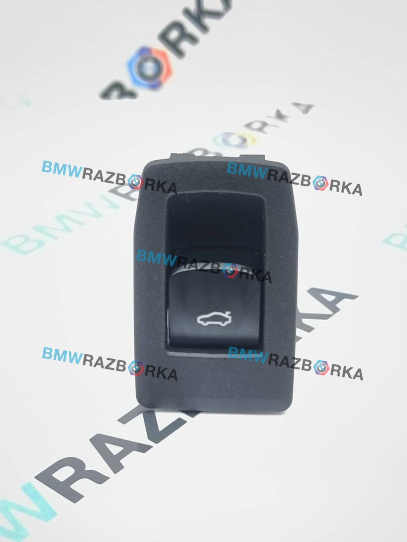 кнопка открытия багажника BMW M4 G82/G83 G82 2023, 3.0 л., S58B30A, бензин, купе, полный привод, 9327029