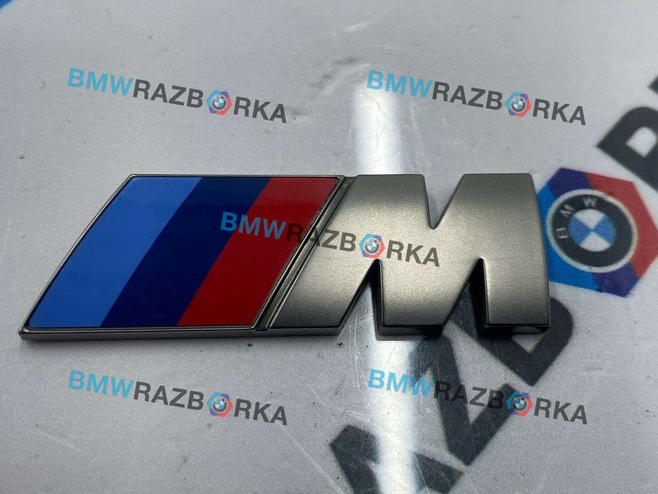 эмблема BMW X7 G07 2019, 3.0 л., B57 D30 C, дизель, АКПП, 475, внедорожник 5 дв., полный привод, 8094901