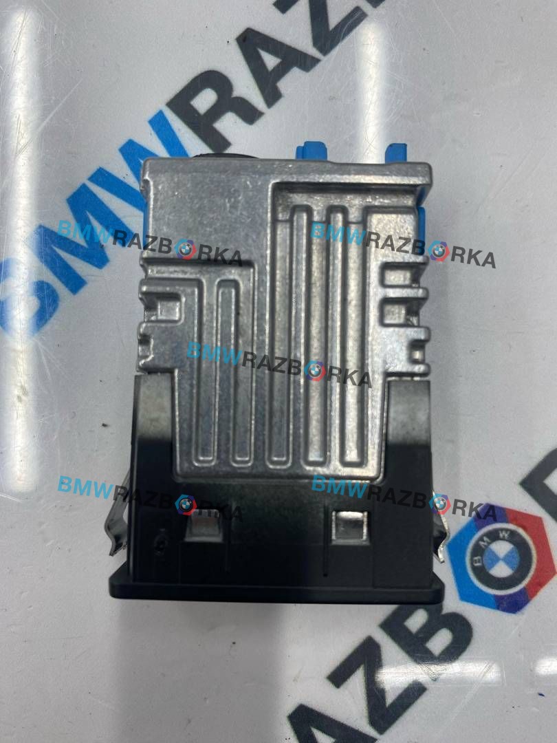 разъем AUX / USB BMW X7 G07 2019, 3.0 л., B57 D30 C, дизель, АКПП, 475, внедорожник 5 дв., полный привод, 8711939, 84108711939