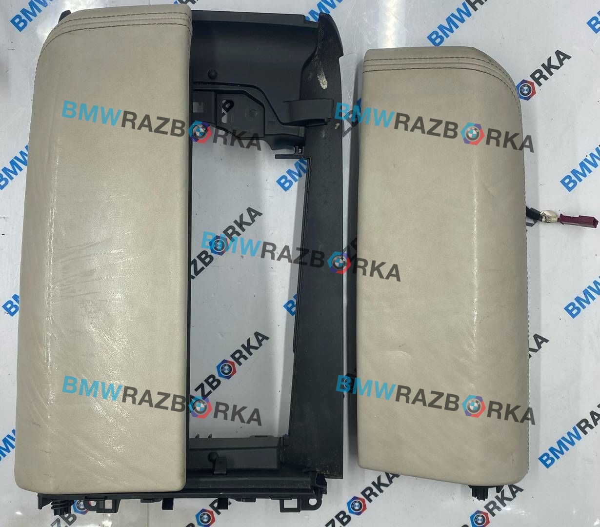подлокотник BMW X7 G07 2019, 3.0 л., B57 D30 C, дизель, АКПП, 475, внедорожник 5 дв., полный привод, 9399778, 9399802