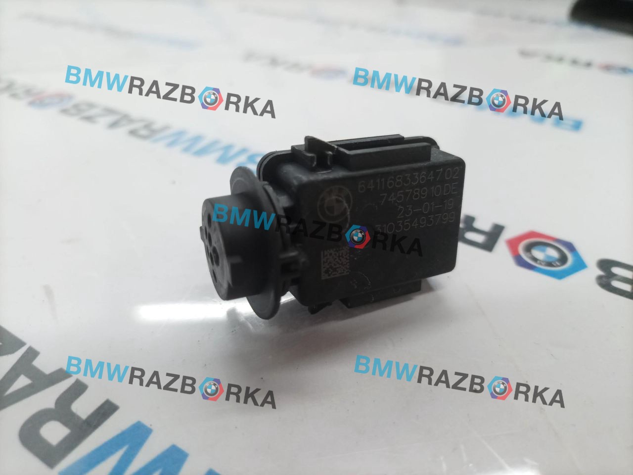 датчик AUC BMW M5 F90 2019, 4.4 л., S63 B44 B, бензин, АКПП, c28, седан, полный привод, 64116833647, 6833647