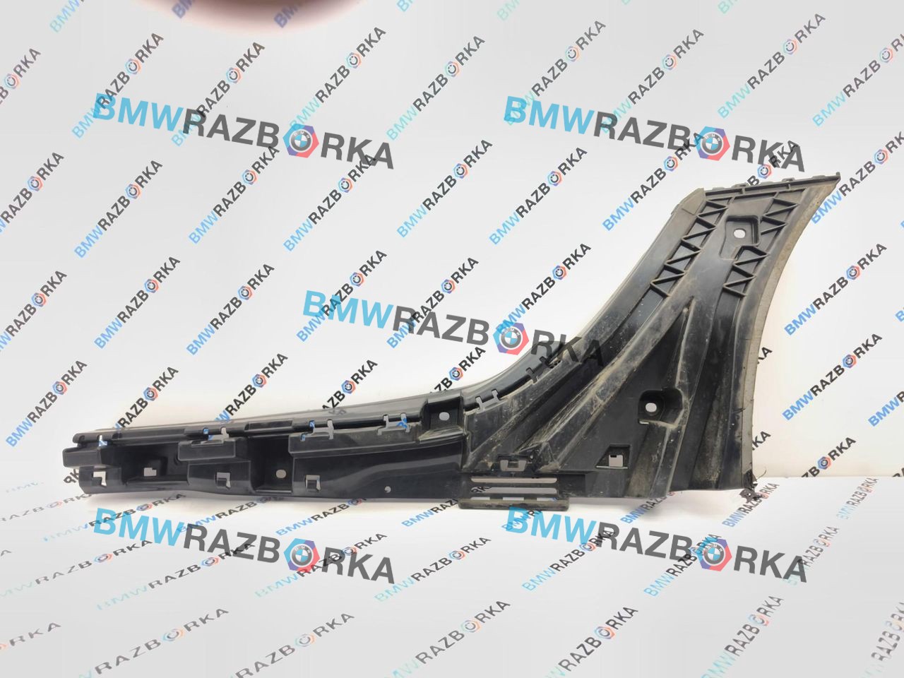 Кронштейн крепления порога Toyota Supra 5 поколение A90 A90 2019, 3.0 л., бензин, АКПП, d05, купе, задний привод, 8811327