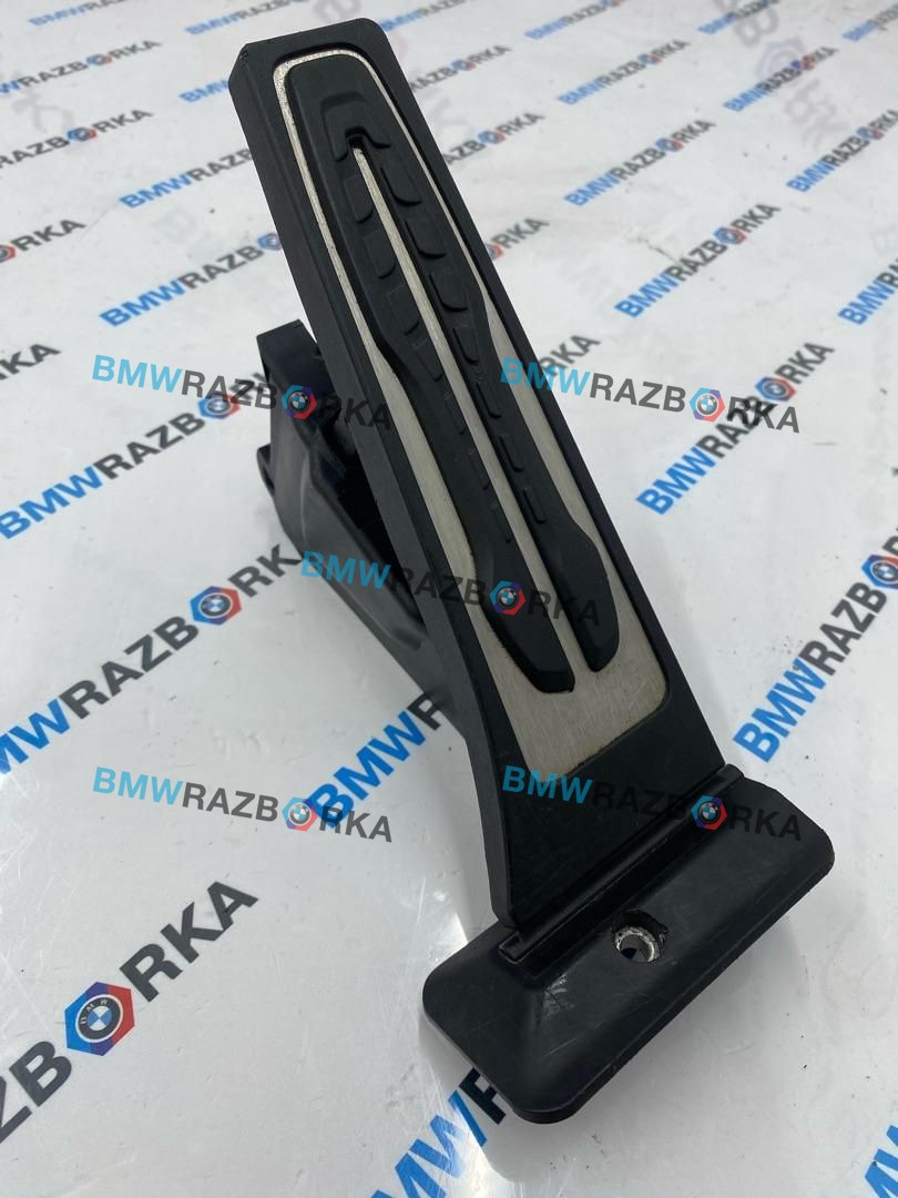 педаль BMW X7 G07 2019, 3.0 л., B57 D30 C, дизель, АКПП, 475, внедорожник 5 дв., полный привод, 6871053