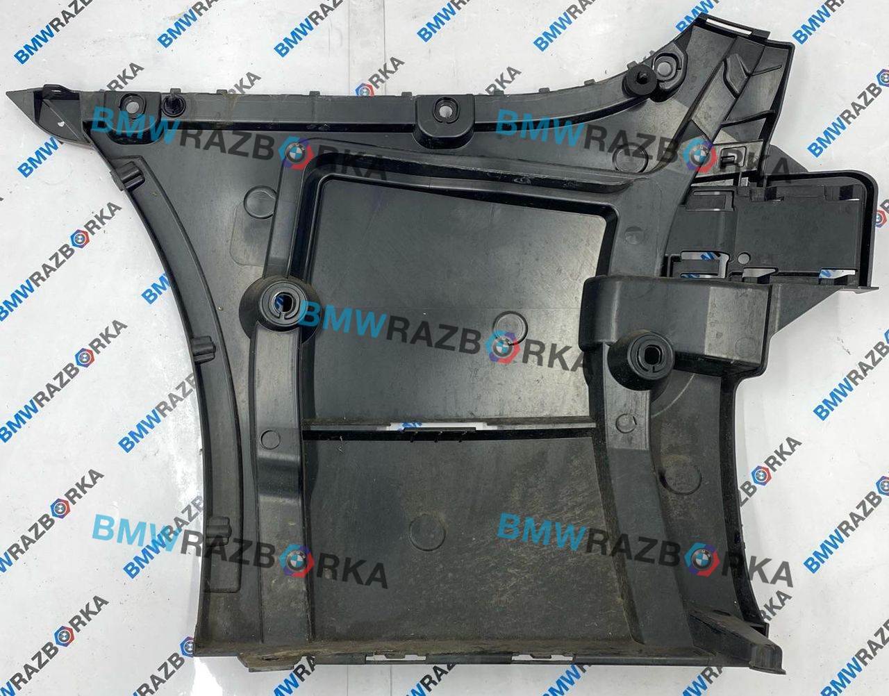 Крепление бампера заднего BMW M5 F90 2019, 4.4 л., S63 B44 B, бензин, АКПП, c28, седан, полный привод, 51128066722, 8066722