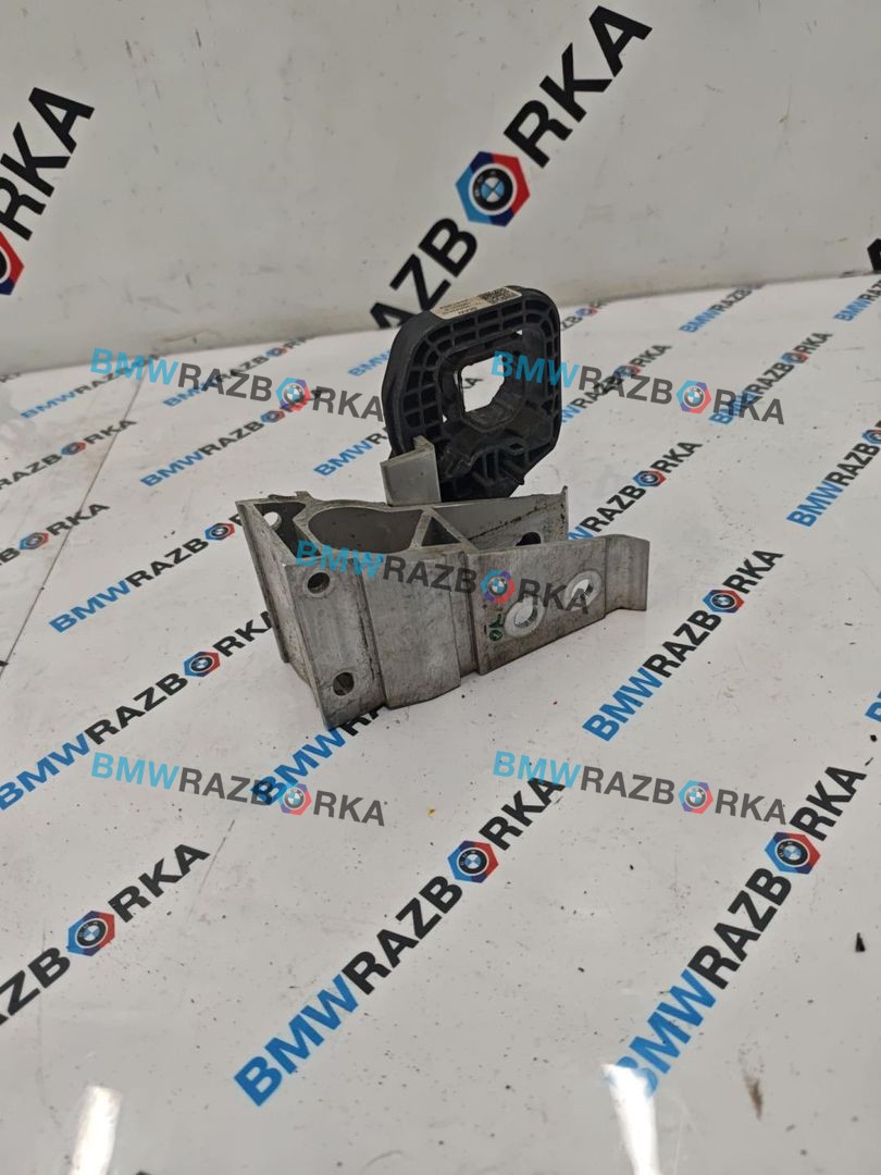 кронштейн радиатора BMW 2 серия G42 2022, 3.0 л., B58B30, бензин, АКПП, 9895624, 7422236