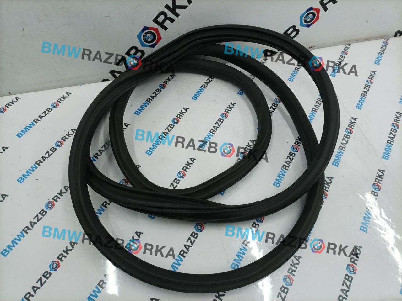 уплотнитель двери BMW M2 G87 2023, 3.0 л., S58B30A, бензин, МКПП, купе, задний привод, 7482813