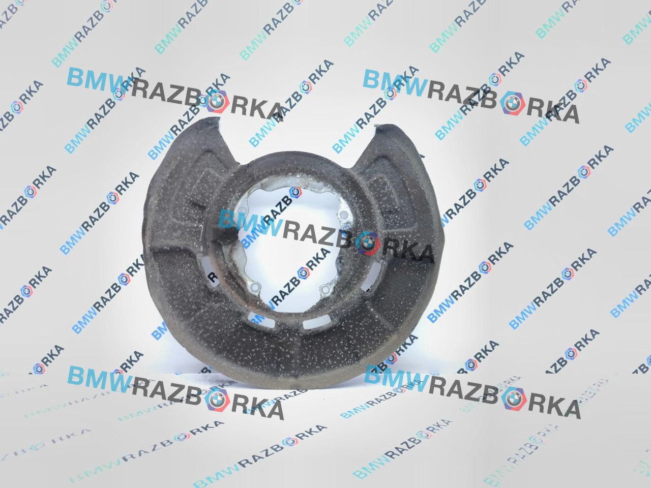 защитный кожух тормозного механизма BMW X6 F16 2015, 3.0 л., N57 D30 C, дизель, АКПП, a96, внедорожник 5 дв., полный привод, 6857981