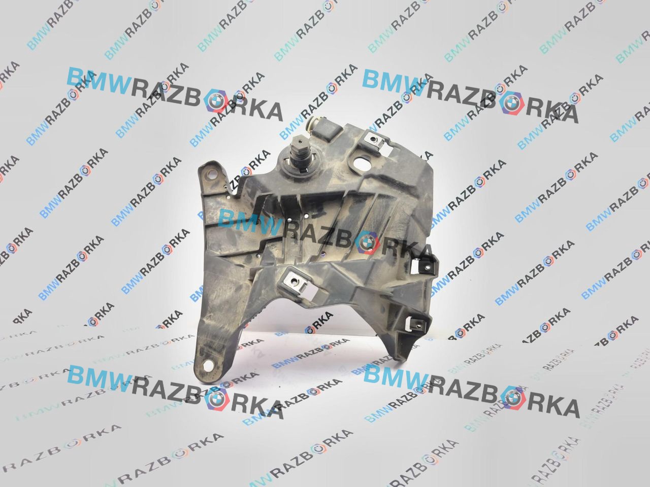 крепление фары правой BMW X6 F16 2015, 3.0 л., N57 D30 C, дизель, АКПП, a96, внедорожник 5 дв., полный привод, 7294544