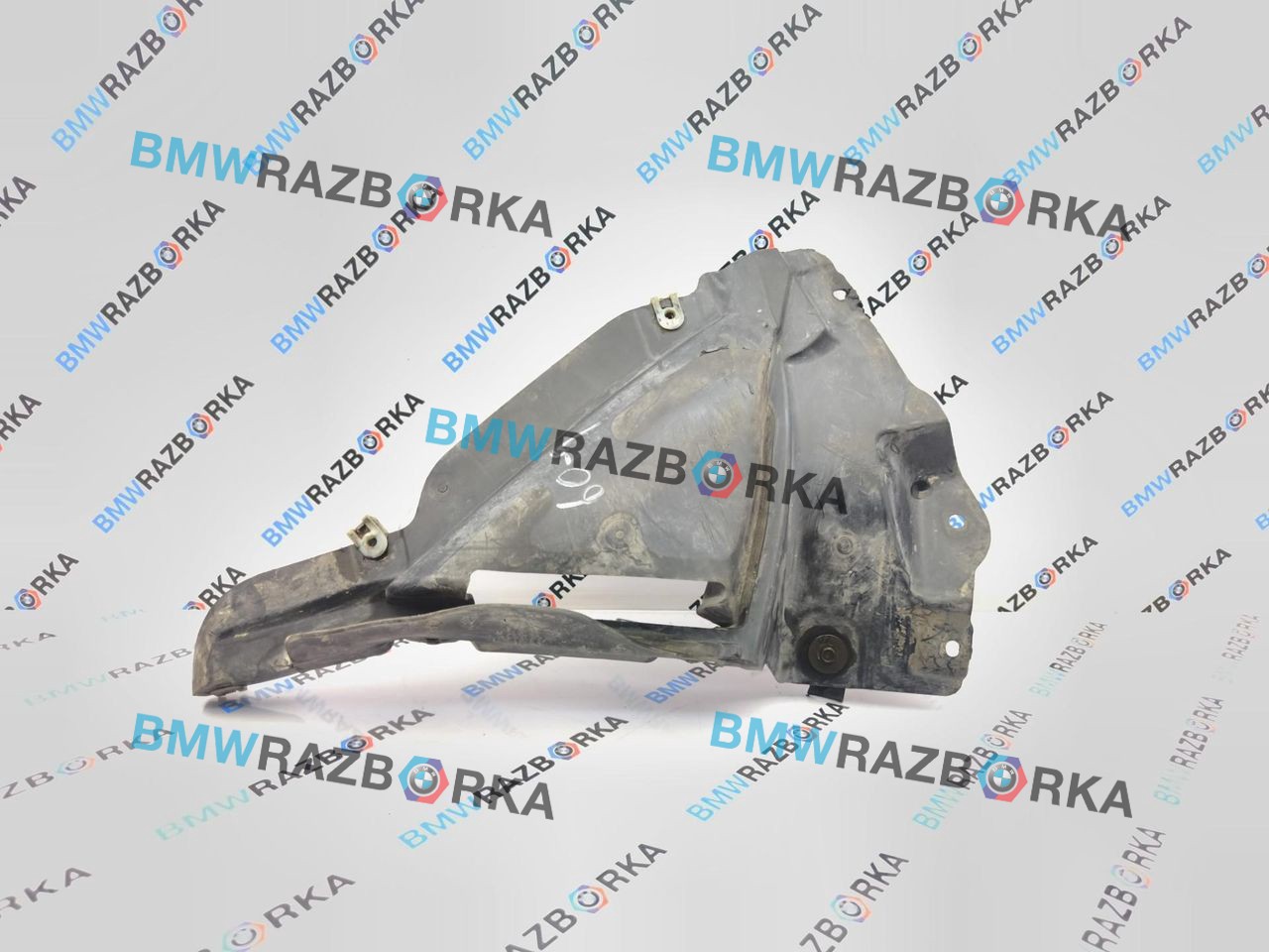 защита арок передняя правая (подкрылок) BMW X6 F16 2015, 3.0 л., N57 D30 C, дизель, АКПП, a96, внедорожник 5 дв., полный привод, 8059318