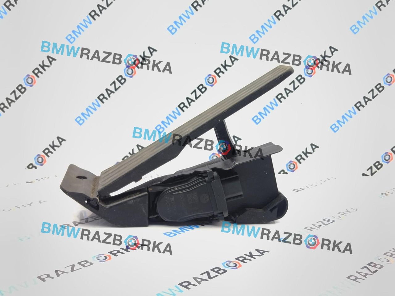 педаль BMW X6 F16 2015, 3.0 л., N57 D30 C, дизель, АКПП, a96, внедорожник 5 дв., полный привод, 35426853175, 6853175
