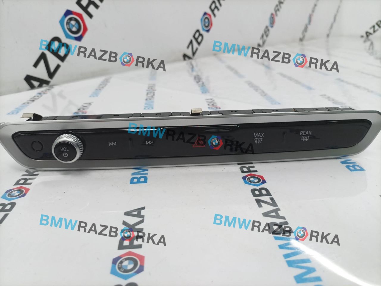 панель управления магнитолой BMW X5 G05 [рестайлинг] G05 2025, 3.0 л., B57 D30 B, дизель, АКПП, c35, внедорожник 5 дв., полный привод, 5A64198, 61315A64198