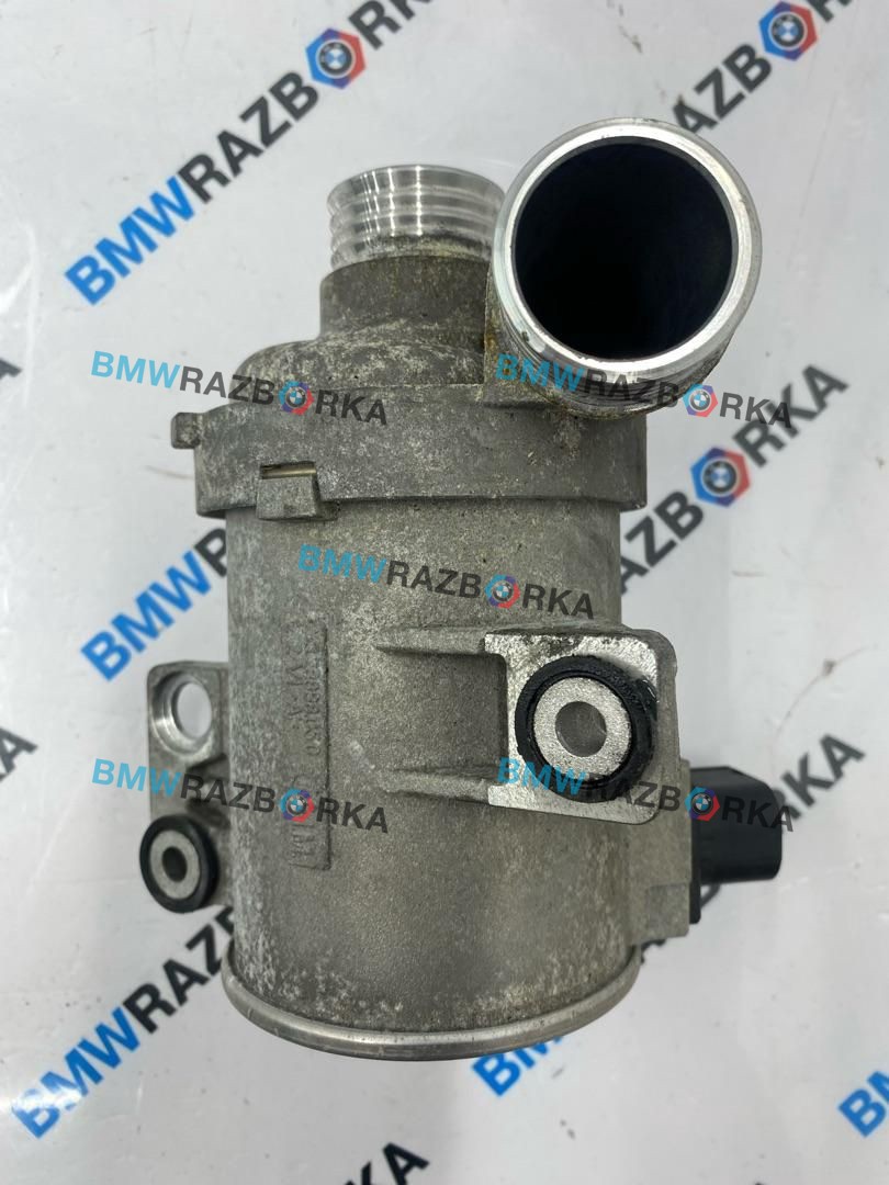 помпа BMW X5 F15 (2013 - 2018), 4.0 л., гибрид, АКПП, a52, внедорожник 5 дв., полный привод, правый руль, 8625097