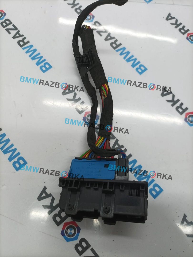 разъем (фишка) проводки BMW 8 серия G14/G15 G15 2019, 5.0 л., N63B44D, бензин, 416, купе, полный привод, 9221027