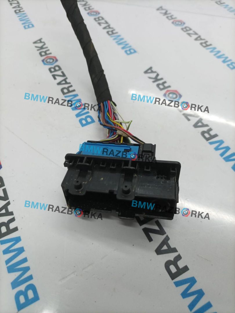 разъем (фишка) проводки BMW X5 G05 [рестайлинг] G05 2023, 3.0 л., B58B30, бензин, 9221027