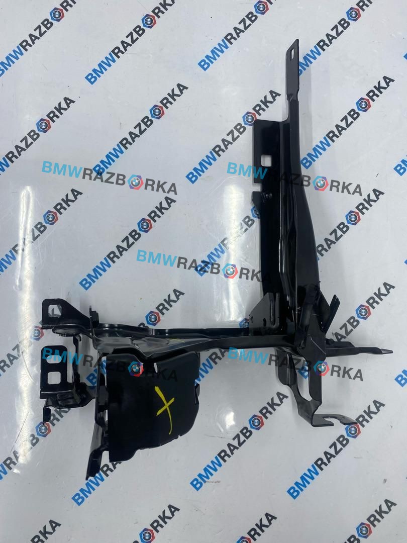 крепление фары левой BMW 2 серия G42 2024, 7422293